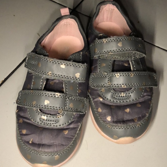 Carters size 11 girl sneakers - Picture 4 of 4